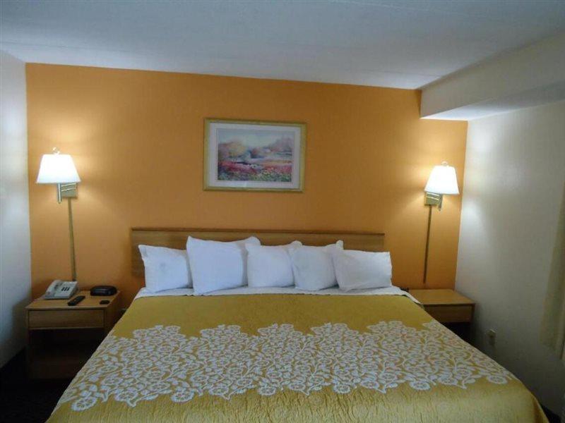 Red Roof Inn Somerset, Pa Dış mekan fotoğraf